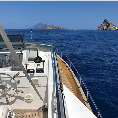 Shalimar Lipari Hotel na wodzie